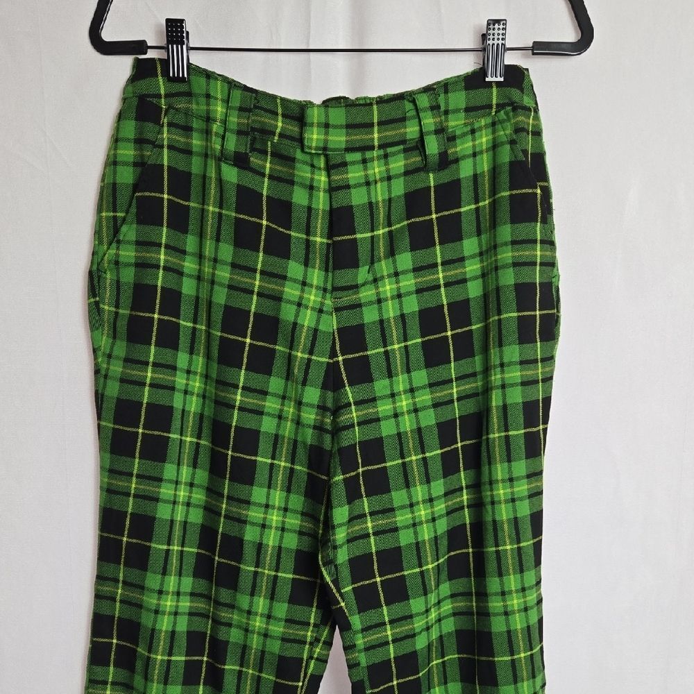Hot Topic.. Green And Black Plaid Pants - Classic Pattern